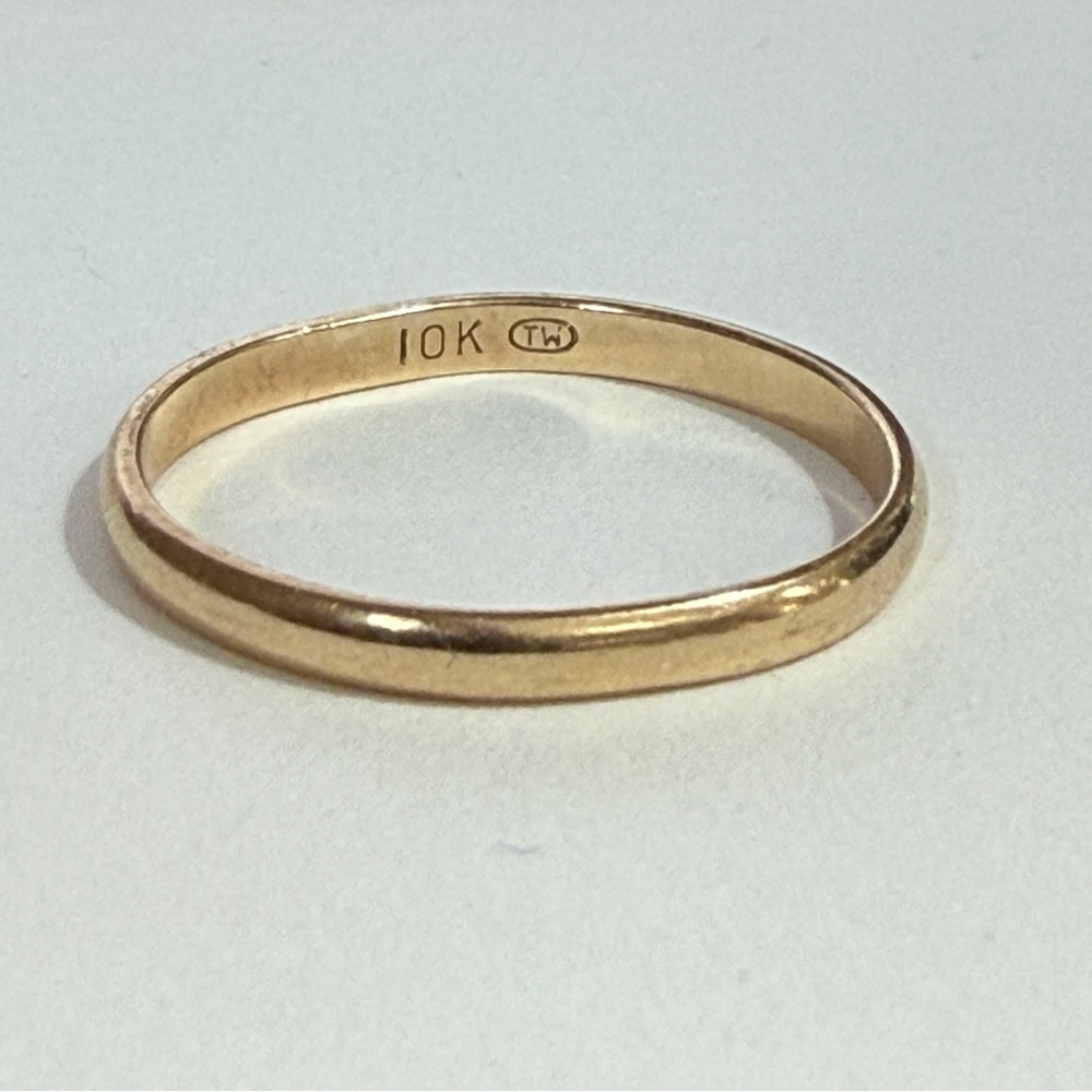 10K Gold Women's Ring